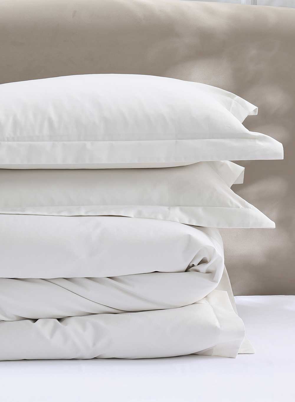 The MUIR 300tc cotton sateen plain dyes are smooth and soft, perfect for a good nights sleep.