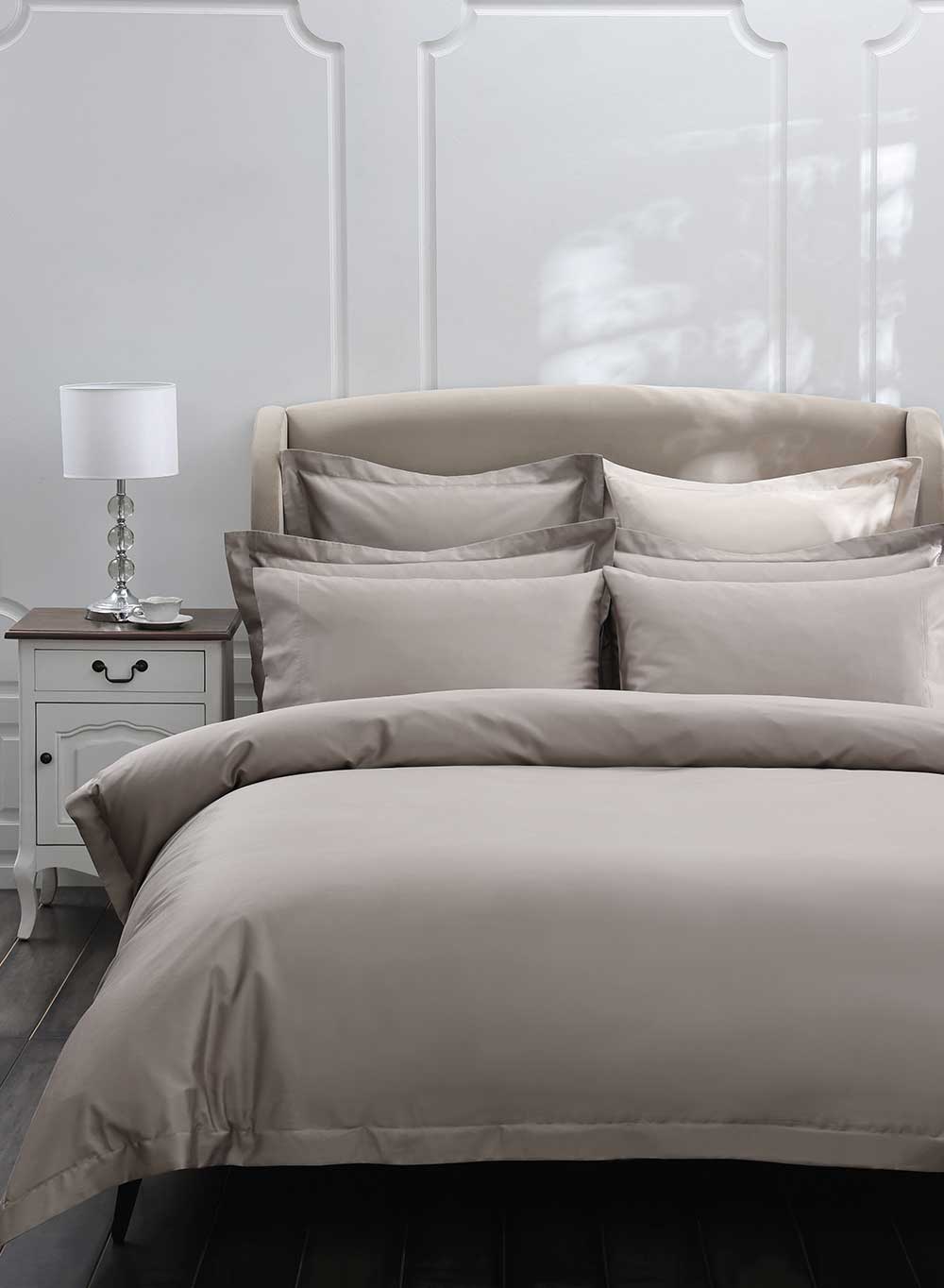 Woven from 100% superfine Egyptian cotton MUIR 500tc plain dyes are divinely soft and luxurious for the perfect nights sleep.