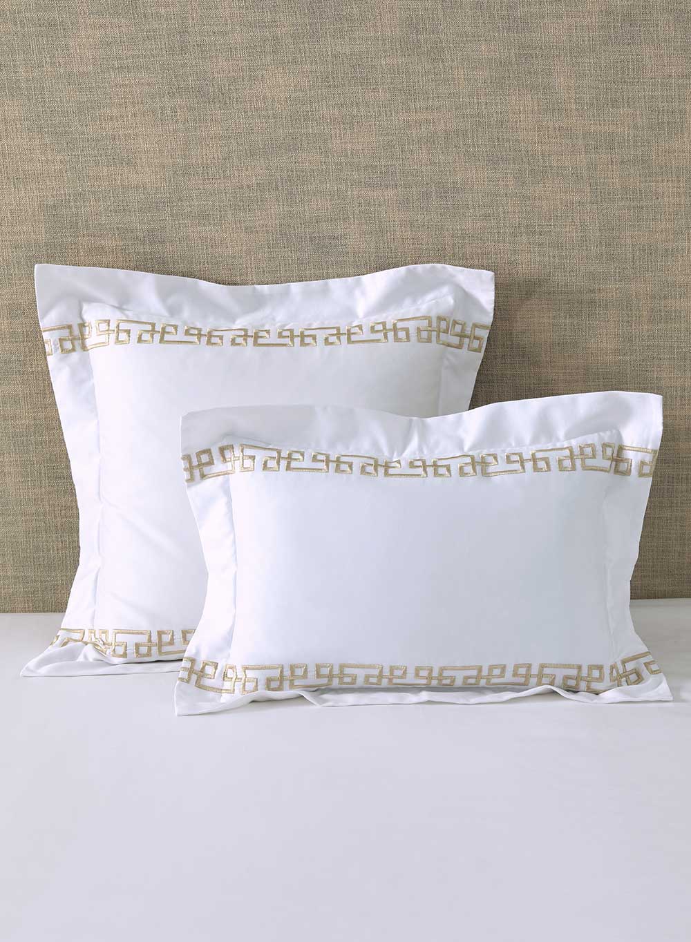 A stylish embroidered border, on 500tc Egyptian cotton. Ares is a contemporary and modern design.
