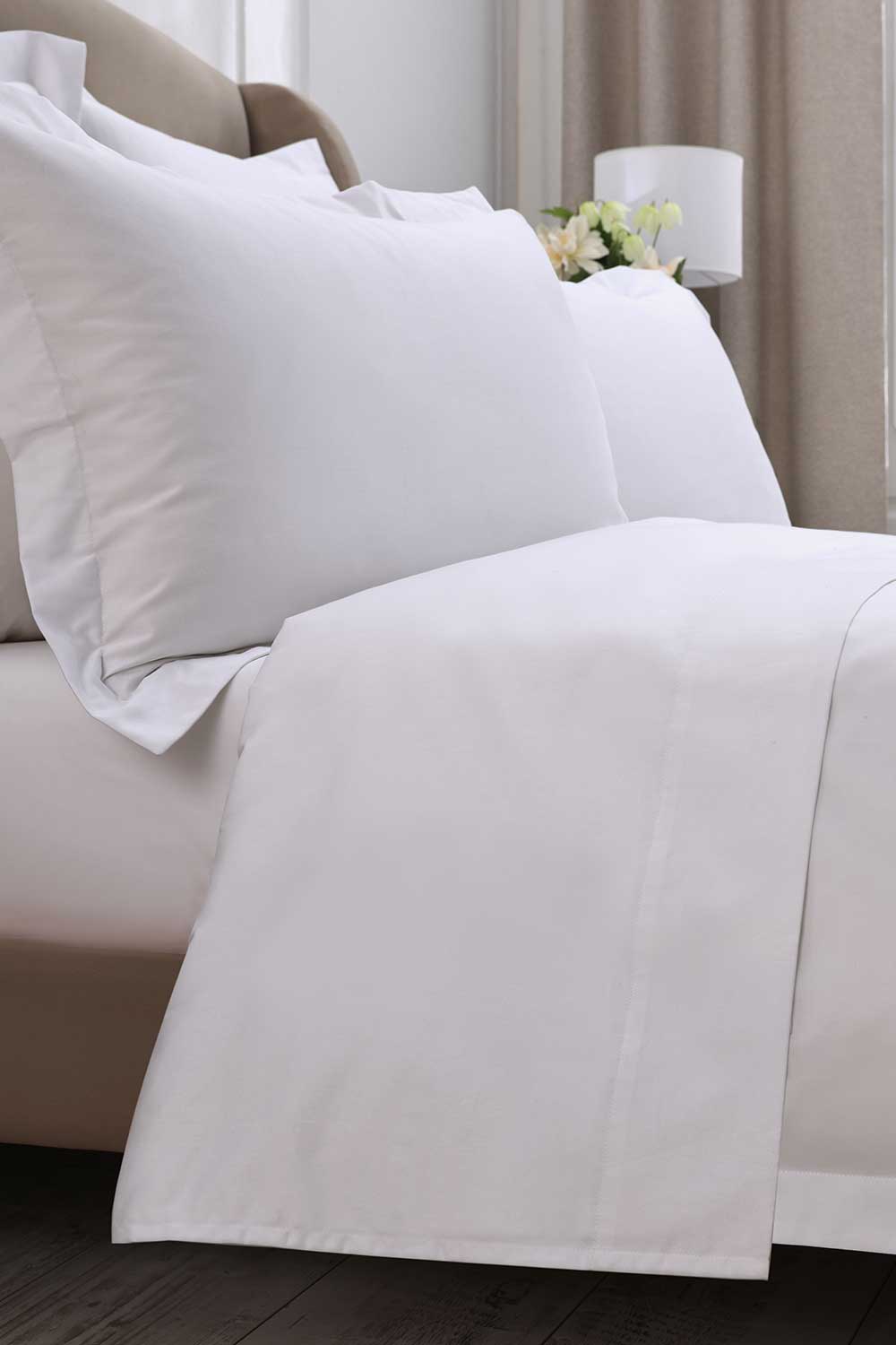 Woven from 100% superfine Egyptian cotton MUIR 500tc plain dyes are divinely soft and luxurious for the perfect nights sleep.